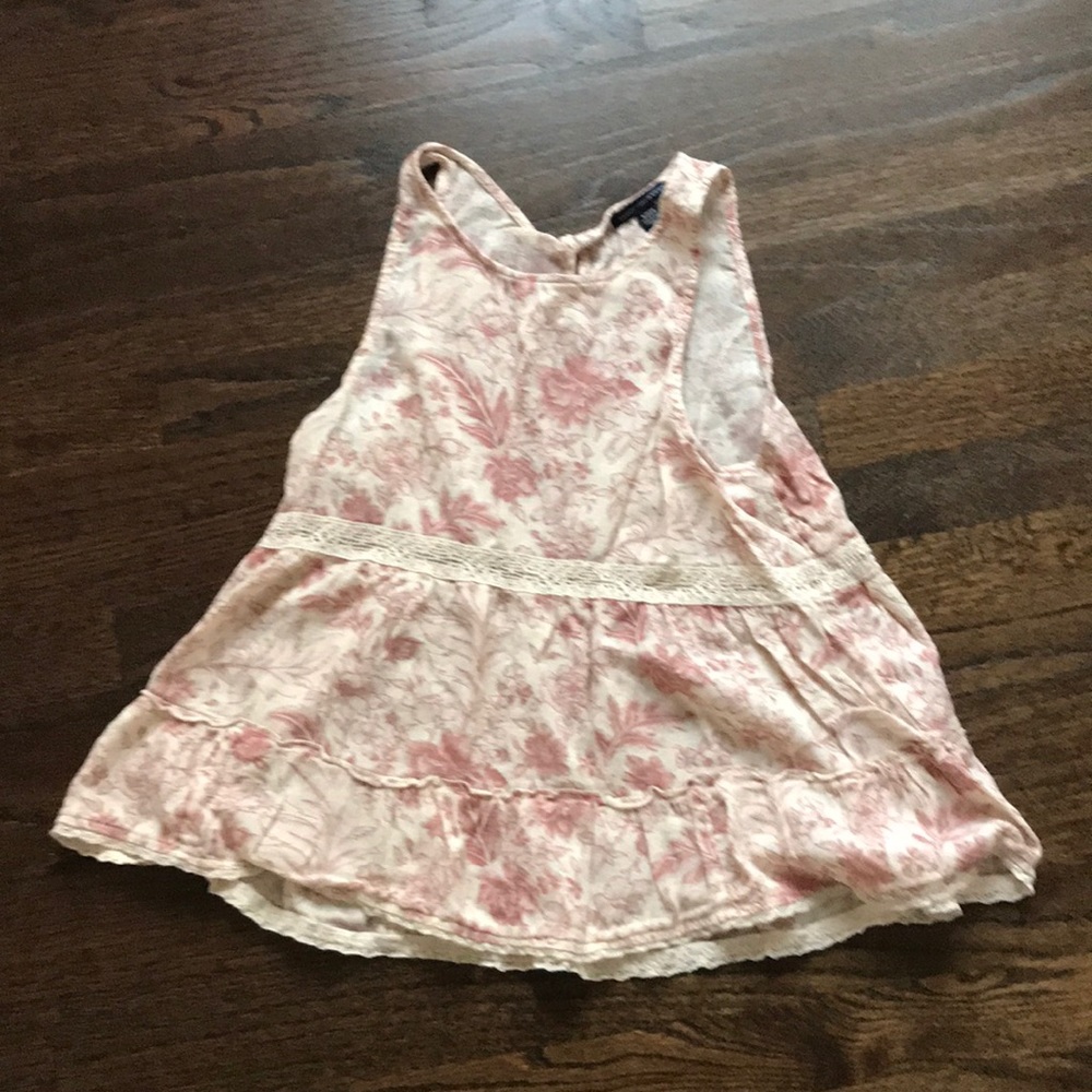 red/cream floral american eagle top size small